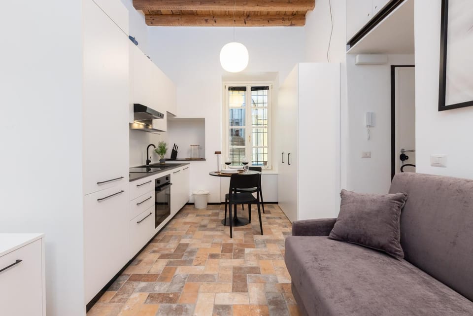 Kitchen or kitchenette, Living room, Seating area, Dining area, oven, stove
