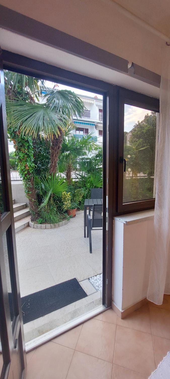 Patio, View (from property/room), Balcony/Terrace