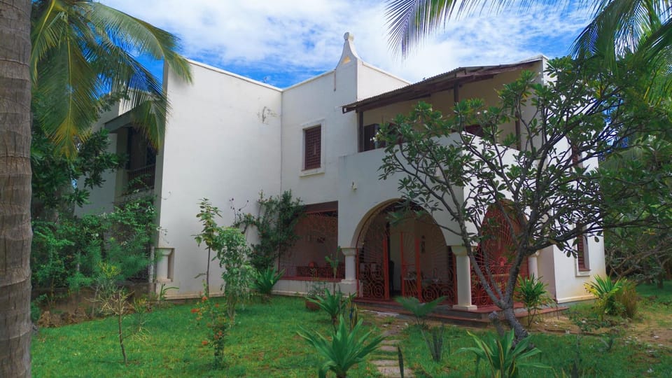 Property building, Garden view