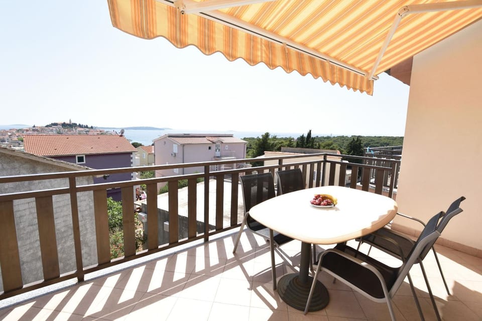 View (from property/room), Balcony/Terrace