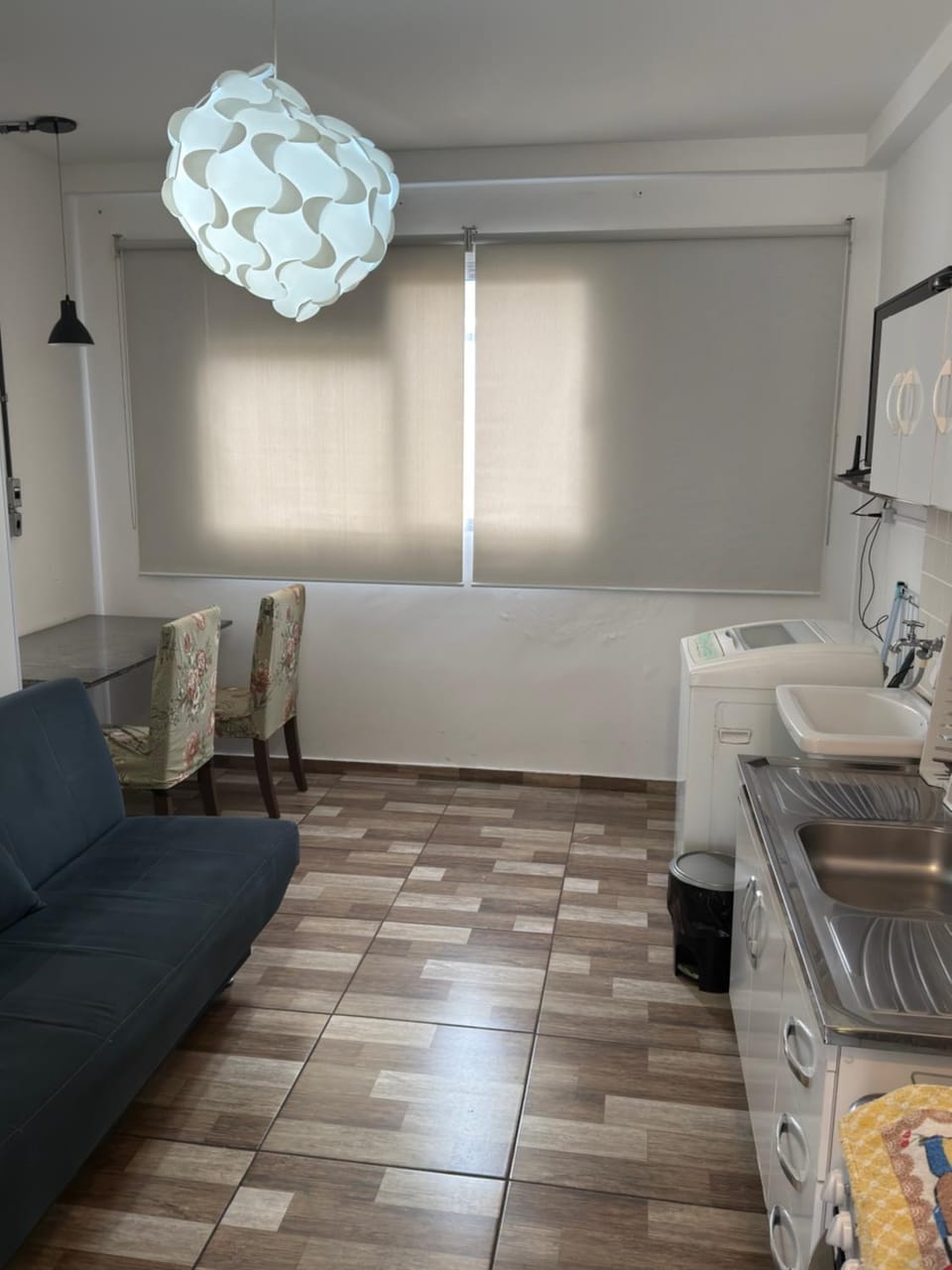 71 Apartamento ao lado Materdei, MPMG, assembleia legislativa, cozinha completa, maquina de lavar, vaga Apartment in Belo Horizonte