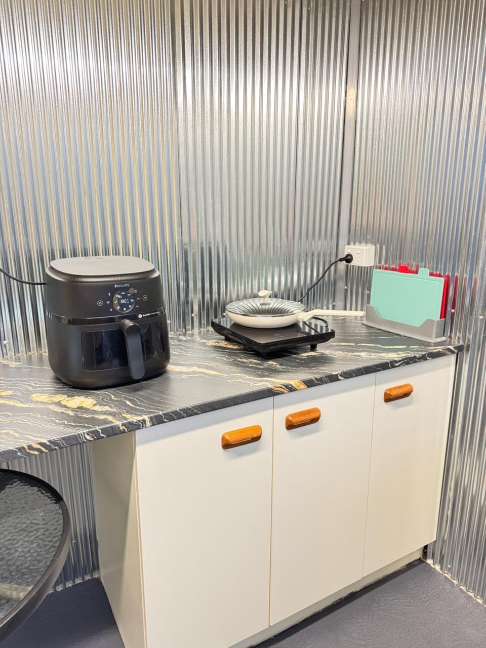 Kitchen or kitchenette