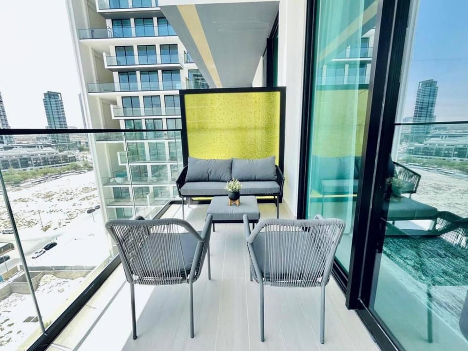 Cozy 1br In Jvc Pool, Balcony & Free Parking Apartment in Dubai