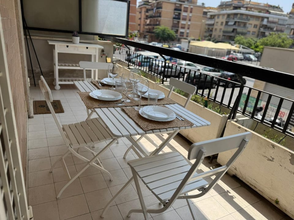 Balcony/Terrace, Dining area