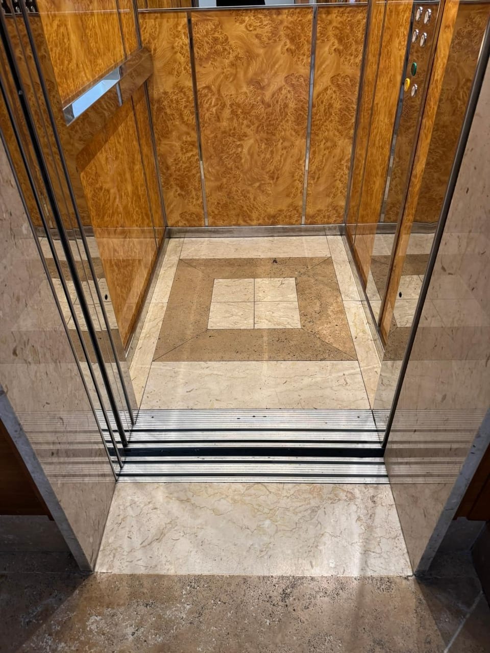 elevator