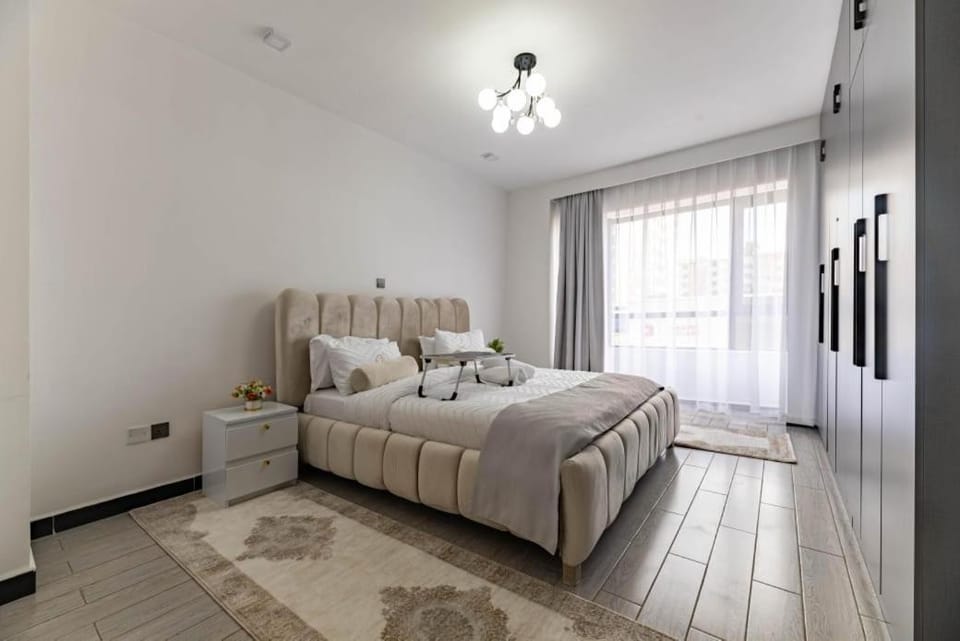 modern executive three bedroom apartment which features a swimming pool, state of the art fully equipped gym and all modern unmatched luxurious facilities which offfers luxury and comfort Apartment in Nairobi