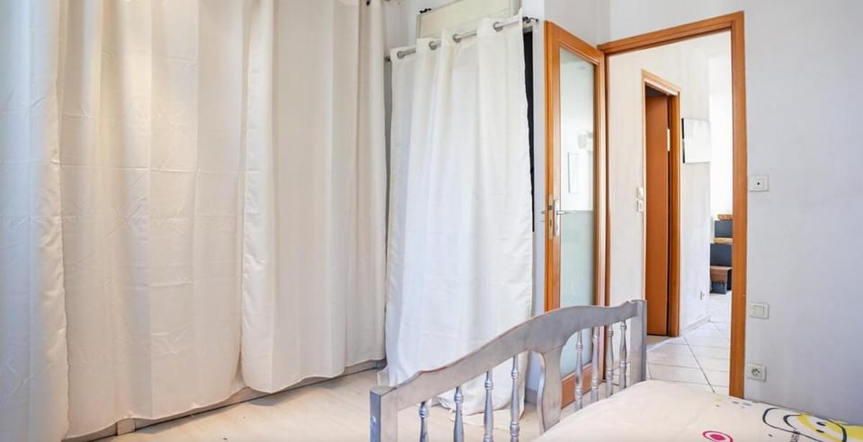 Appartement lumineux Abbé Apartment in Marseille