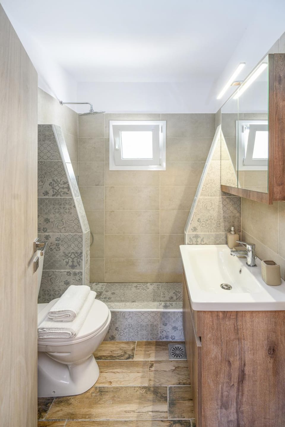 Azure Horizon Skyros House in Euboea