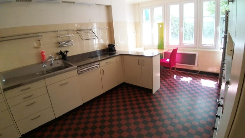 dishwasher, microwave, kitchen