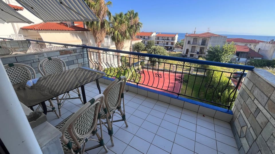 View (from property/room), Balcony/Terrace