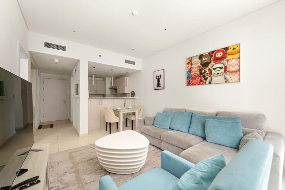 Stylish 1BR in Palm Jumeirah with Rooftop Pool Apartment in Dubai