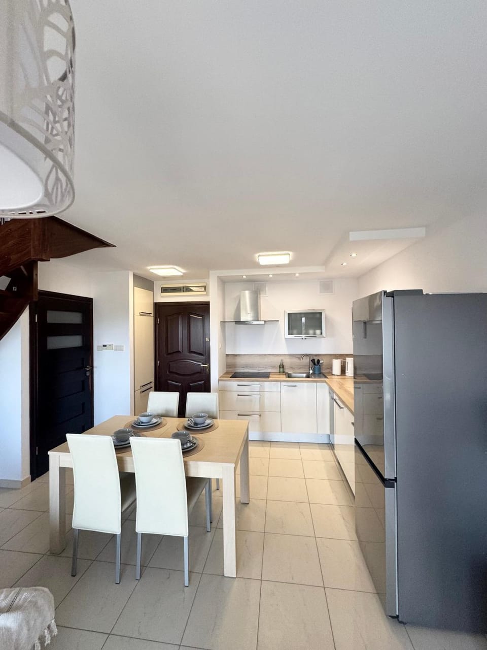 Kitchen or kitchenette, Dining area, dishwasher, stove