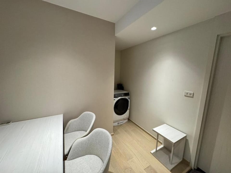 Paradise condo-perfect location Apartment in Bangkok