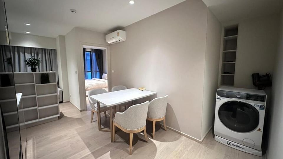 Paradise condo-perfect location Apartment in Bangkok