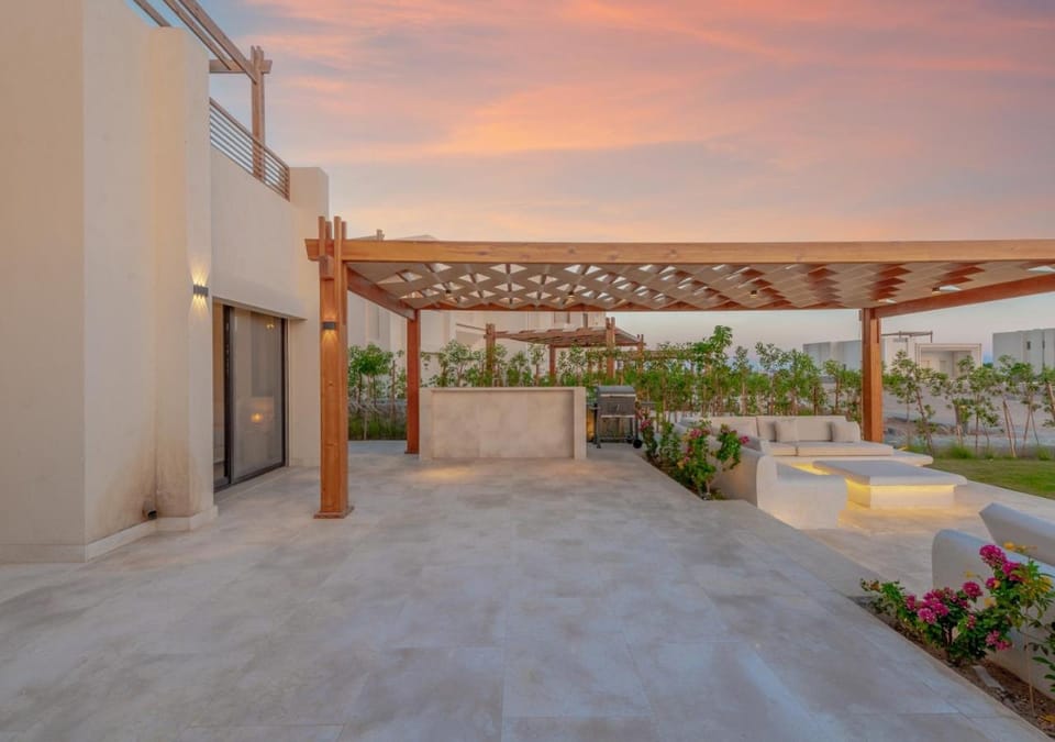 Calm 3BR House in Shedwan Gouna BBQ, Pool & Lagoon House in Hurghada