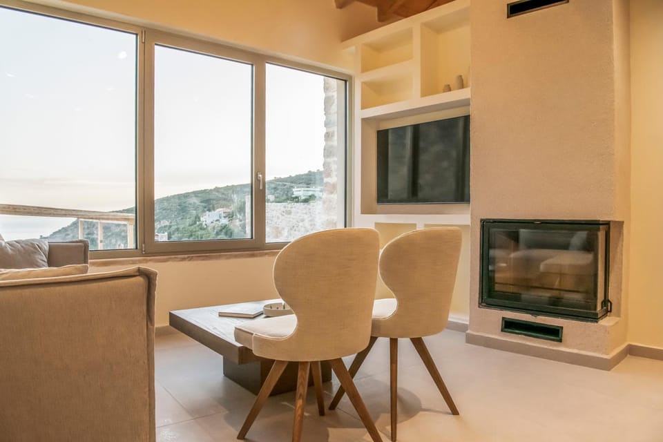 TV and multimedia, Living room, Seating area, air conditioner
