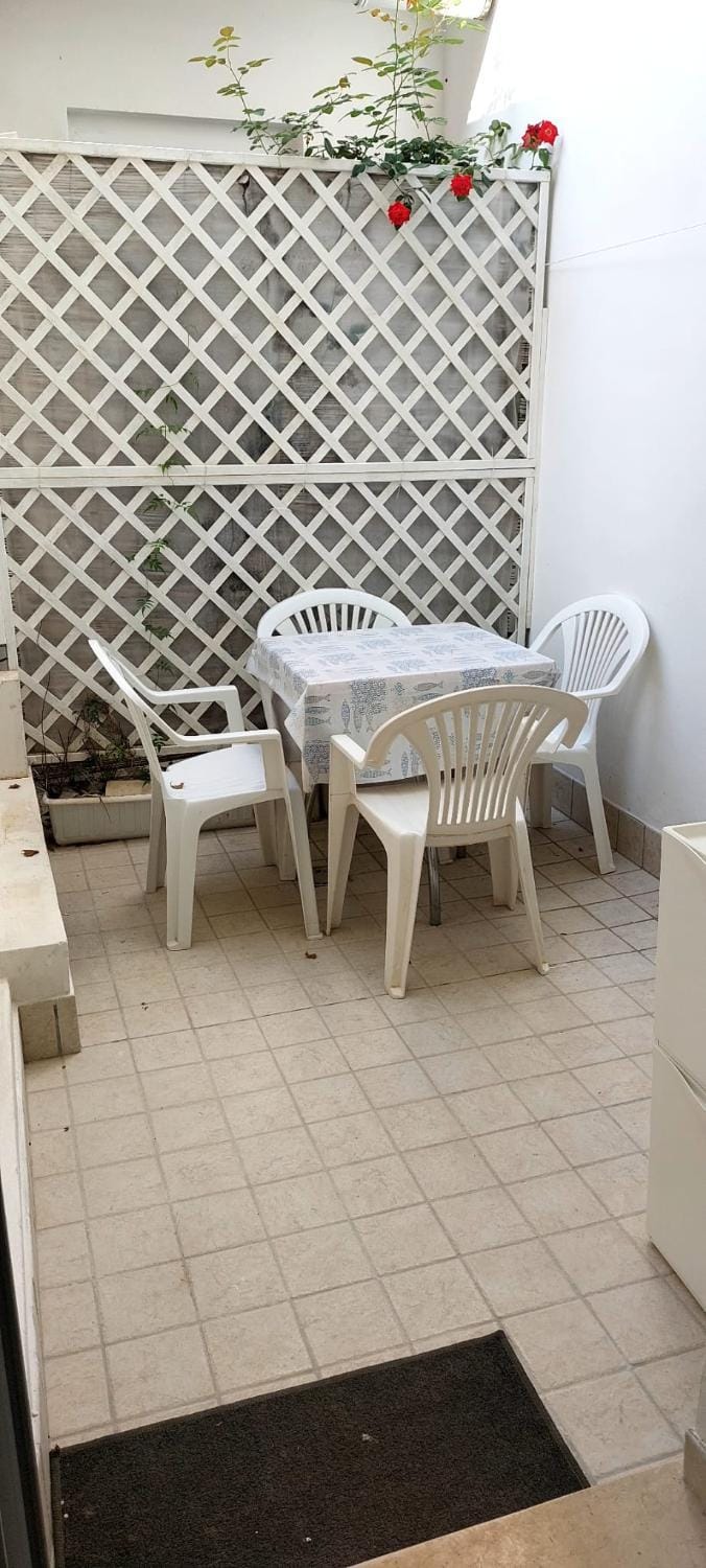 Patio, Dining area