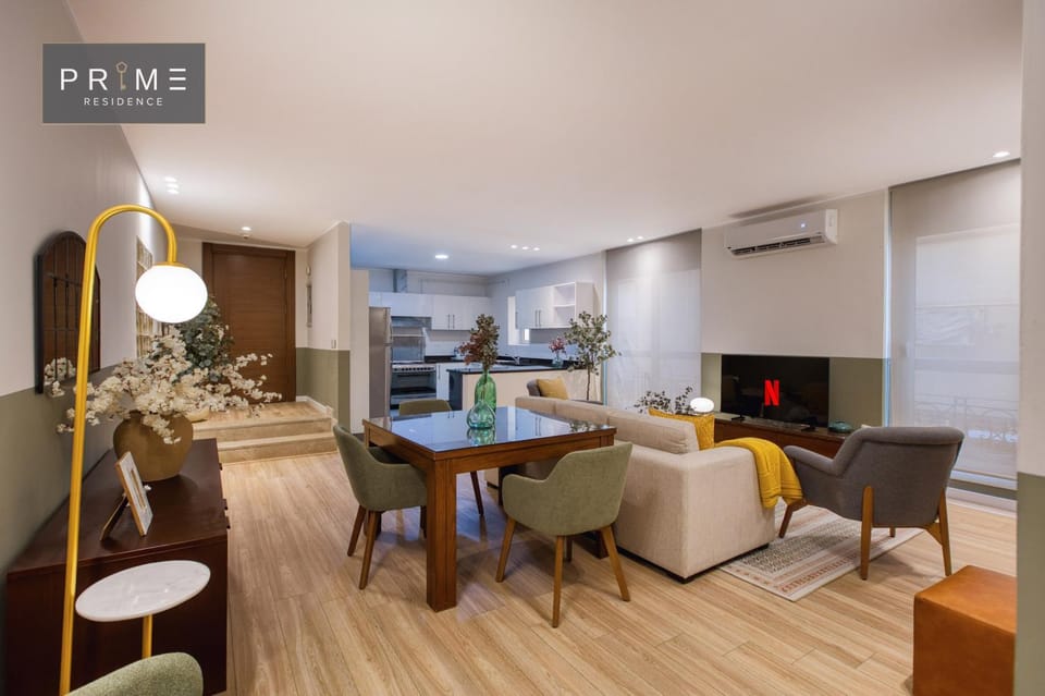 TV and multimedia, Kitchen or kitchenette, Living room, air conditioner