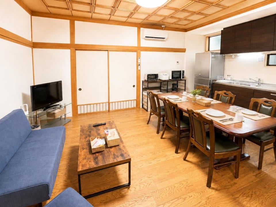 Living room, Dining area, kitchen