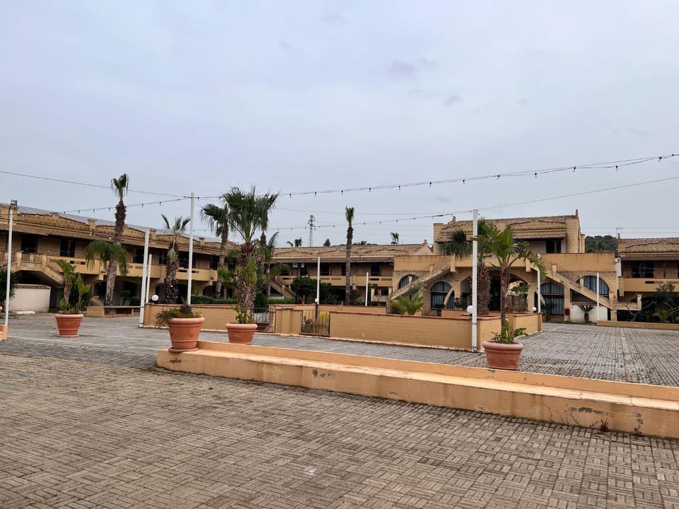 Inner courtyard view