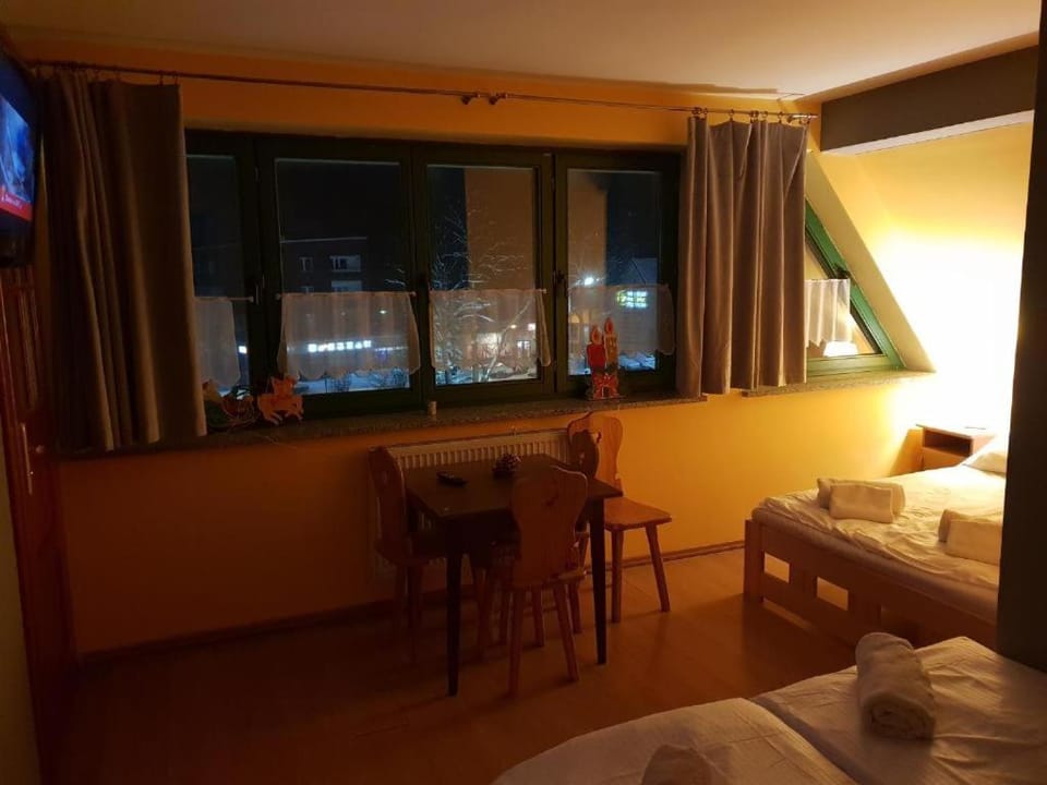 Apartament Pokoje u Jacka Zakopane PKP 700 Centrum 1200 Bed and Breakfast in Zakopane