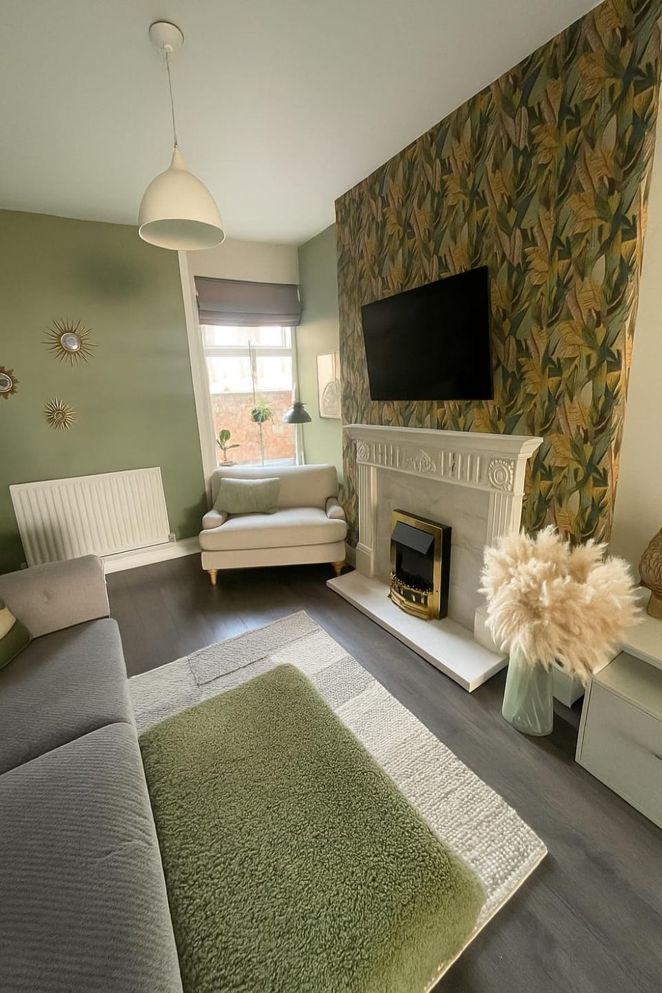 TV and multimedia, Living room, Seating area