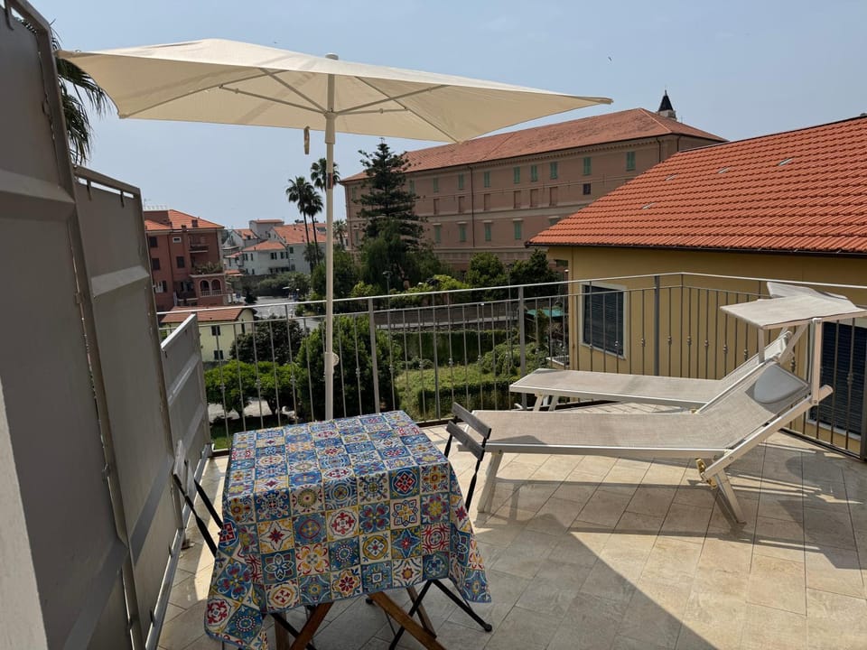 Mansardina a due passi dal mare Apartment in Imperia