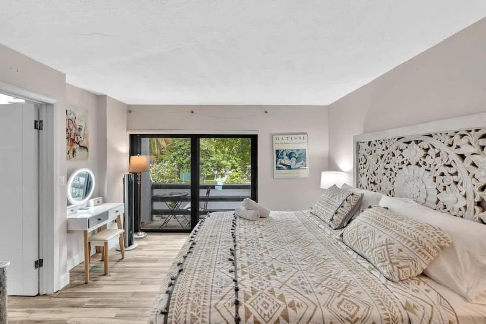 Coconut Grove Haven Family House in Coconut Grove