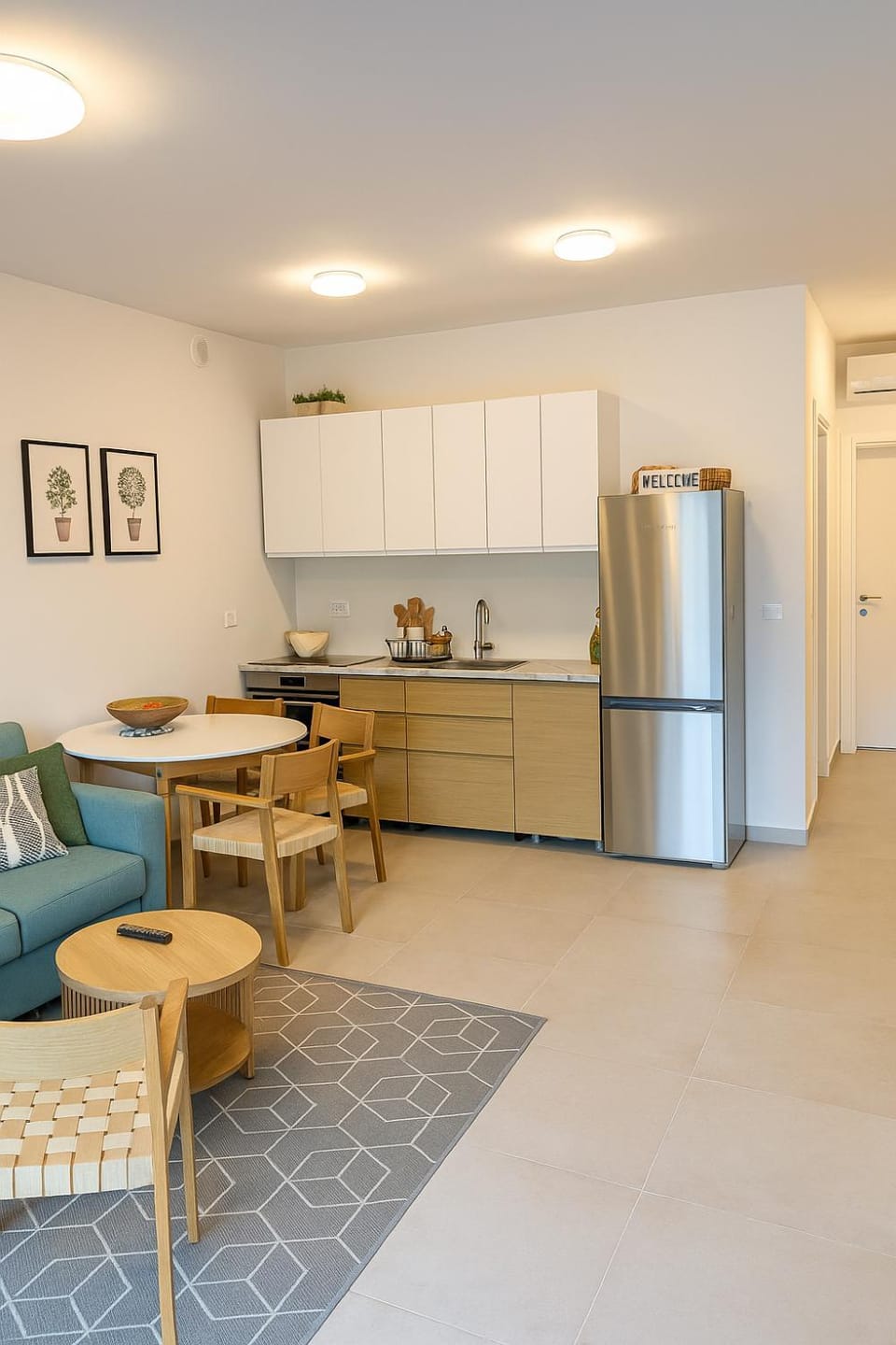 Kitchen or kitchenette, Living room