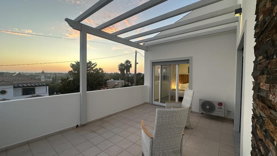 Patio, Balcony/Terrace