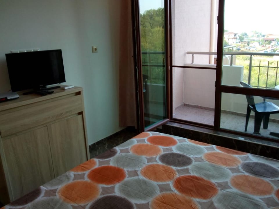 Tangra Guest House Bed and Breakfast in Burgas Province