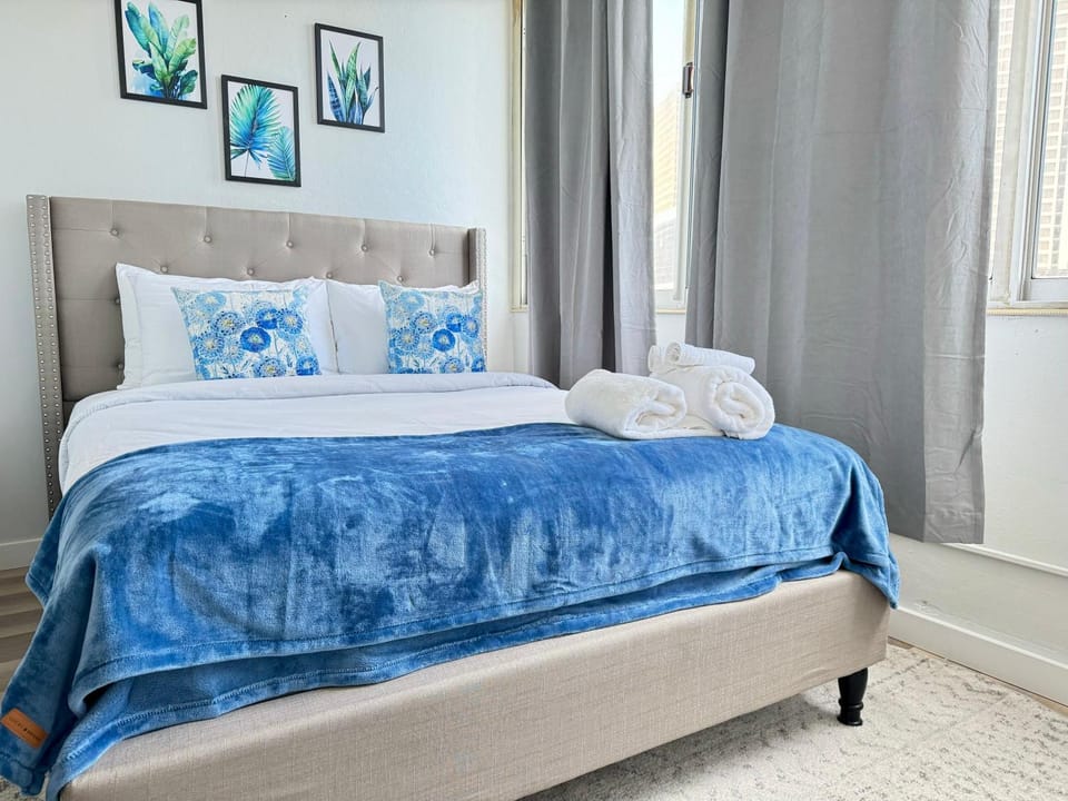 City View Newly Renovated 3 Beds w Free Parking LM909 Apartment in Atlanta