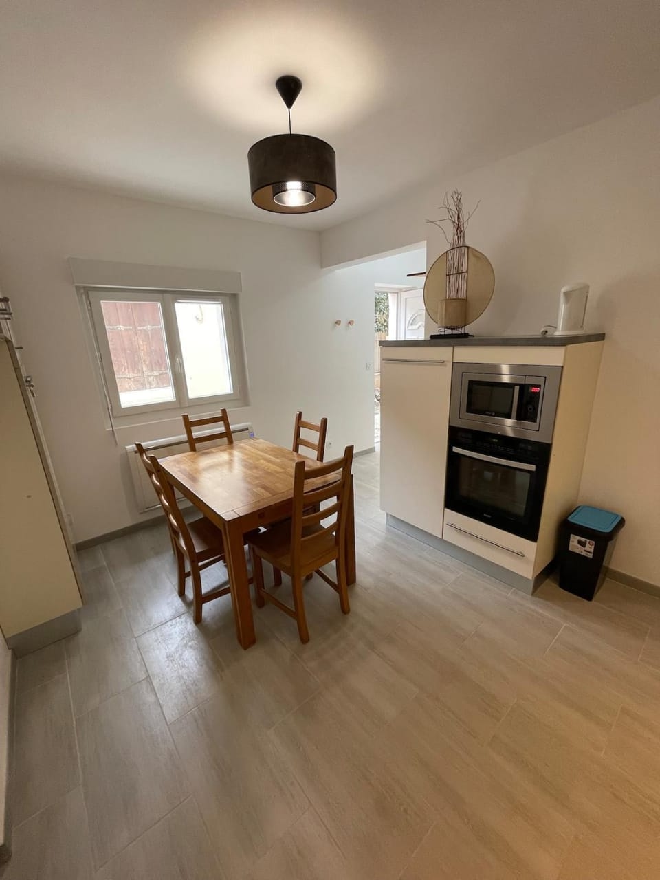 Kitchen or kitchenette, Dining area, dishwasher, oven, stove, toaster