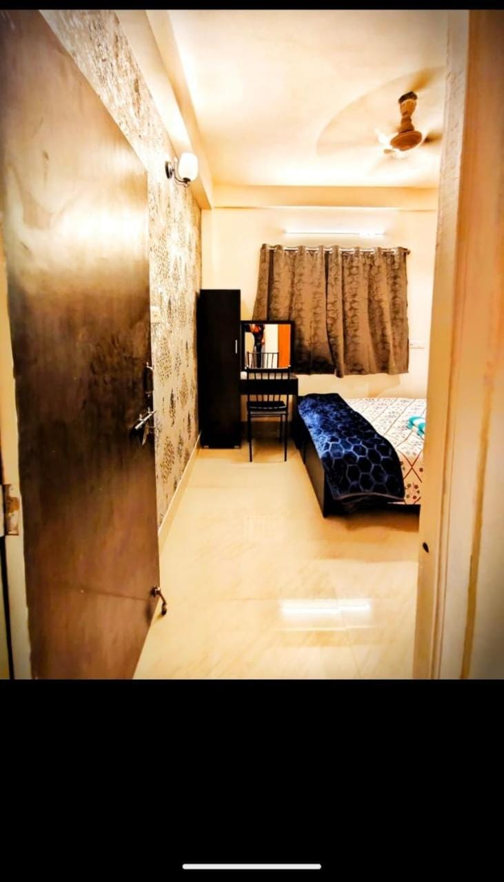The Quiet Corner- Ballygunge Apartment in Kolkata