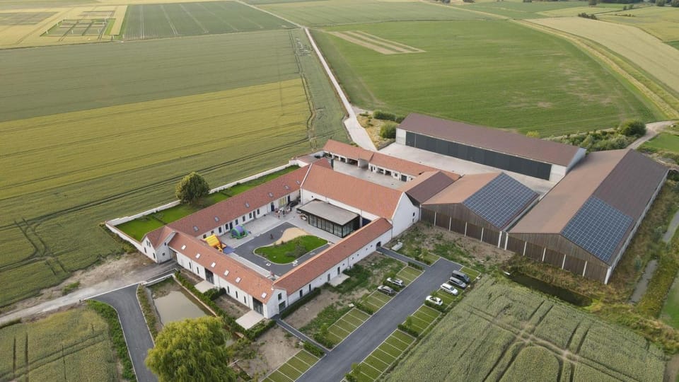 Property building, Day, Natural landscape, Bird's eye view, Street view, Location