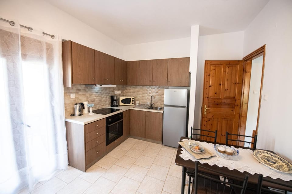 Zisi's Home Apartment in Sporades, Greece