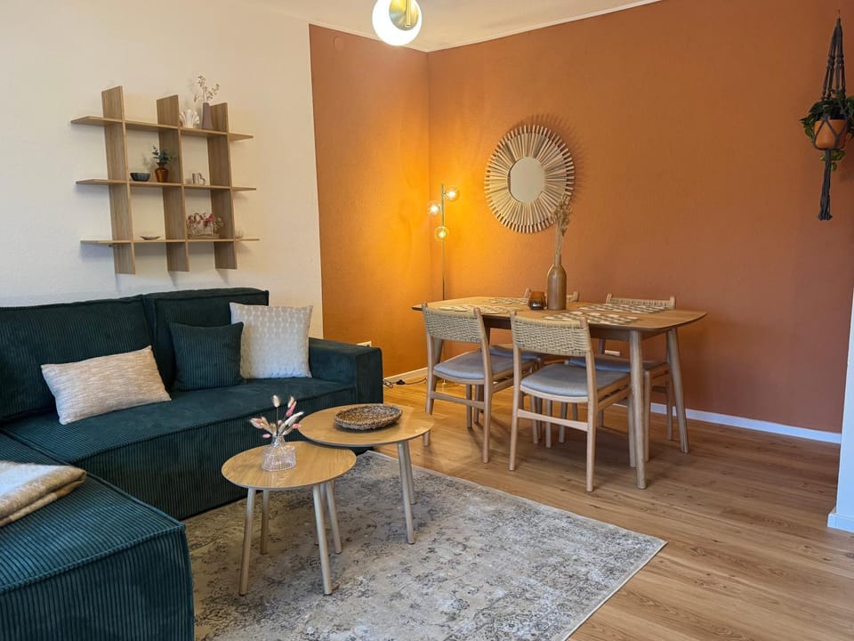 Living room, Seating area, Dining area