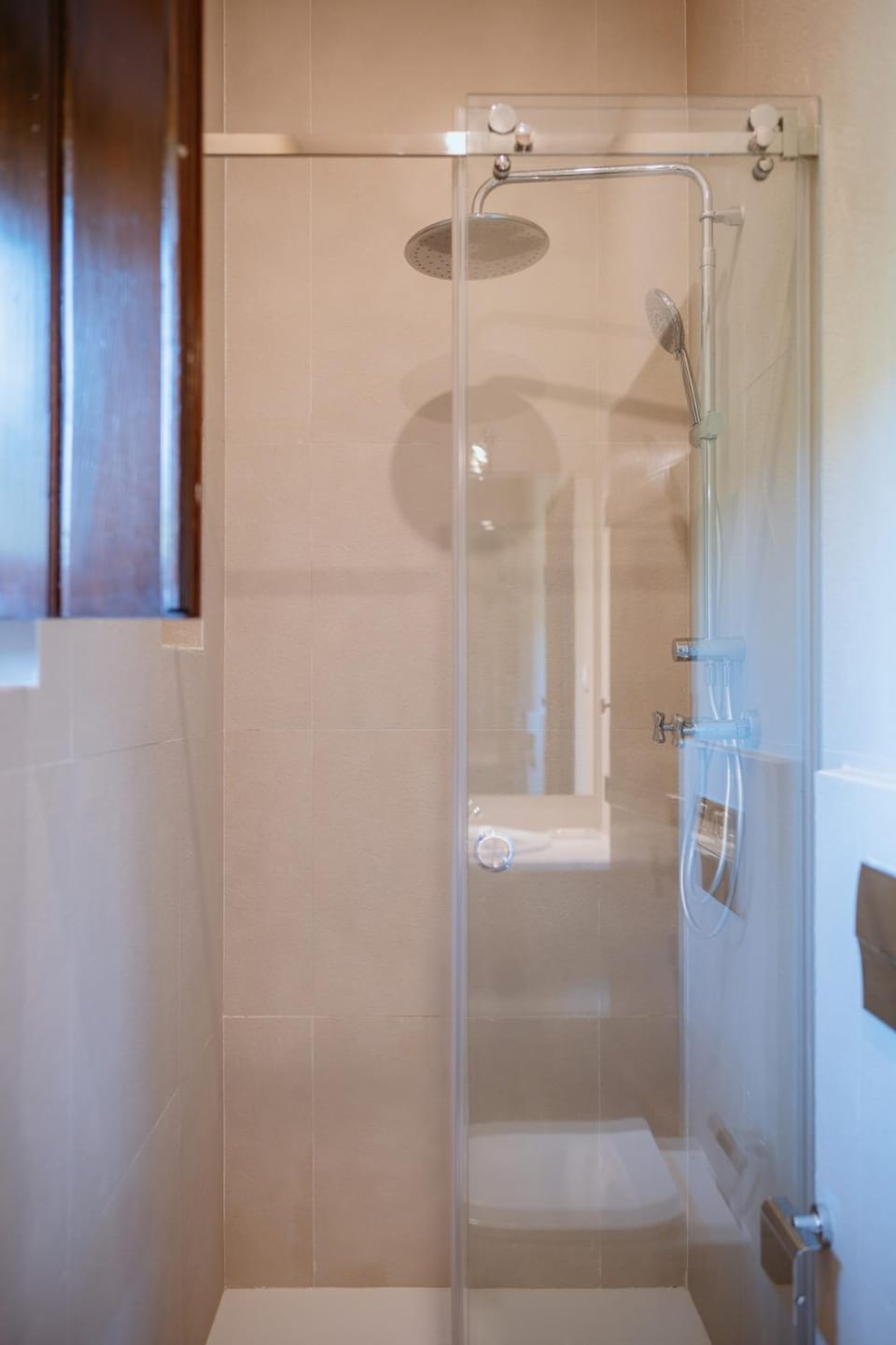 Shower, Bathroom, towels