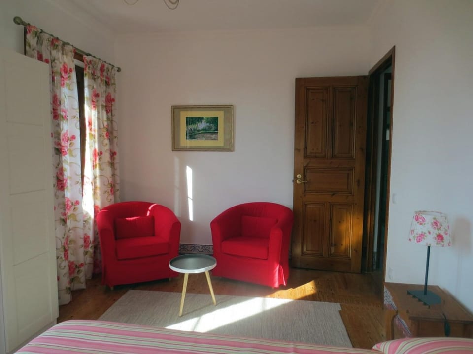 Living room, Seating area, wardrobe