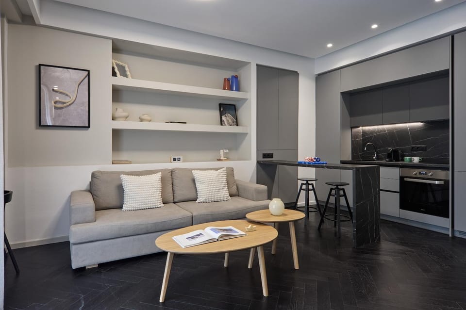Kitchen or kitchenette, Living room
