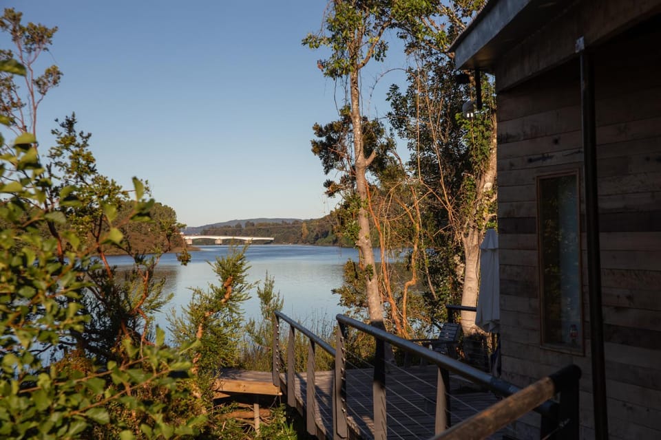Cabaña Borde Río House in Los Ríos, Chile