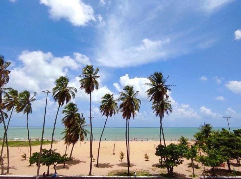 Clocio 305 · Apartamento à Beira mar Orla do Cabo Branco Apartment in João Pessoa