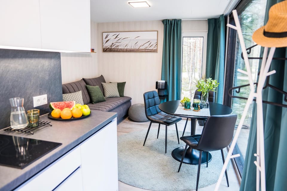 Living room, Dining area, kitchen