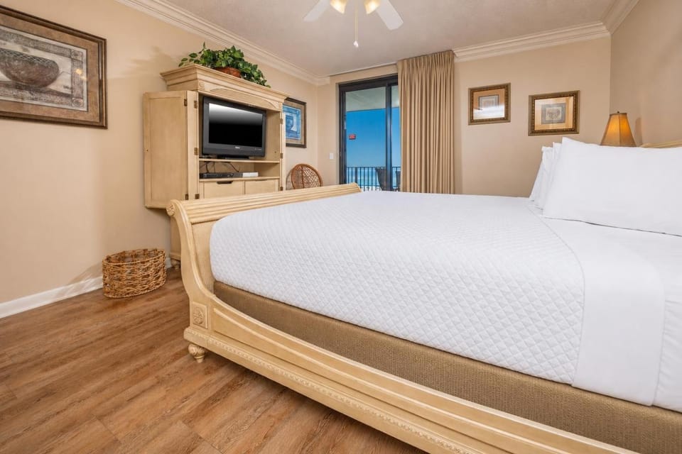 Phoenix X 309 Apartment in Ono Island