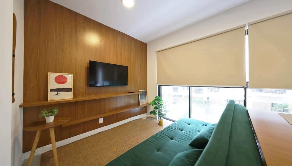 TV and multimedia, Living room, Family