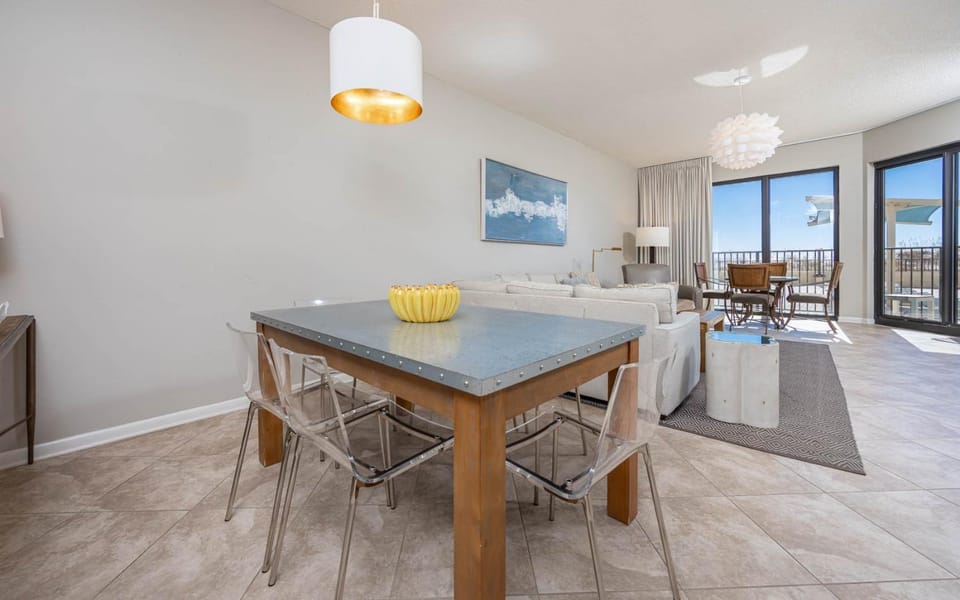 Phoenix X 104 condo Apartment in Ono Island