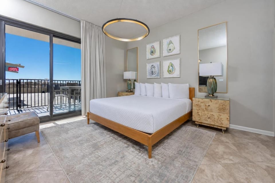 Phoenix X 104 condo Apartment in Ono Island