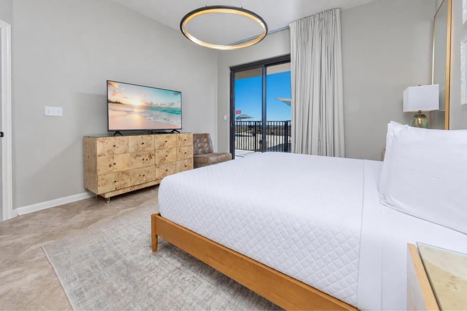 Phoenix X 104 condo Apartment in Ono Island