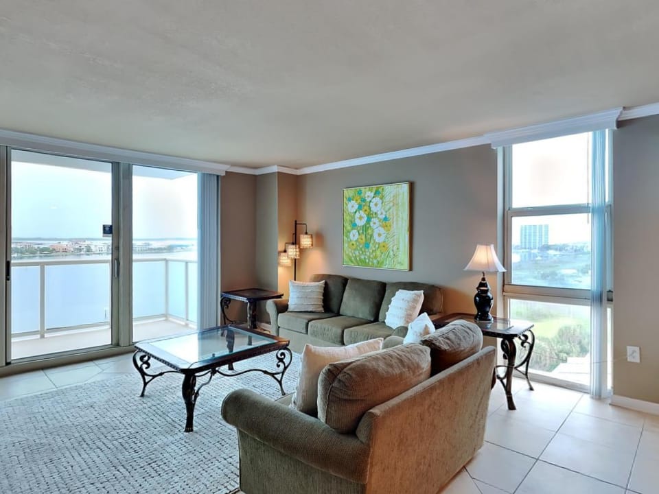 Sabine Yacht & Racquet #8D Apartment in Pensacola Beach