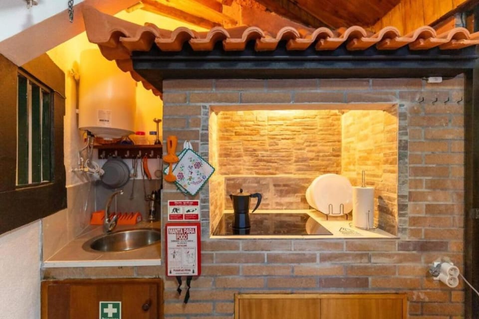 Casa Fernandes by Mth Bed and Breakfast in Madeira District
